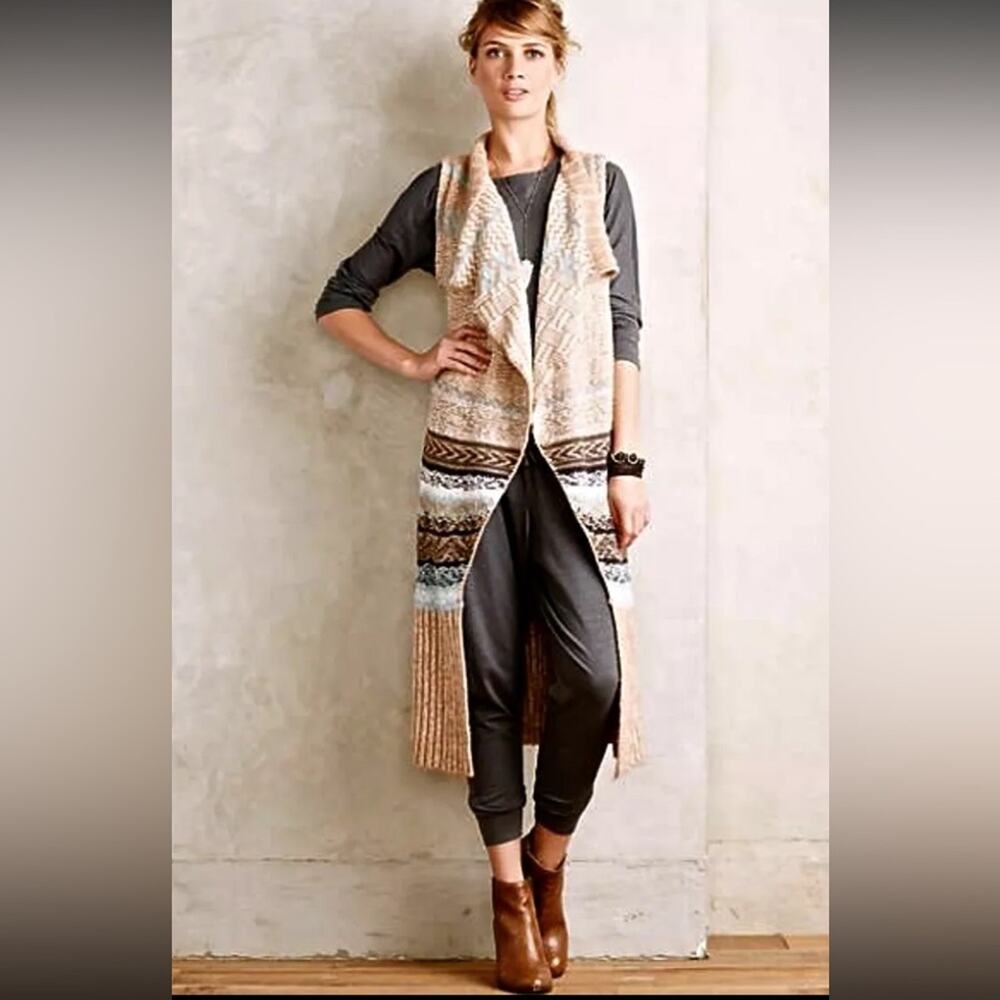 Anthropologie Sleeping On Snow Qullins Jacquard Sweater Duster Sleeveless Tan